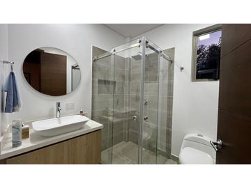 ARRIENDO CASA CON 3 HABIT. EN PARCELACION LLANOGRANDE