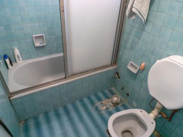 Casa de 5 Ambientes con parque y pileta. Villa Urquiza