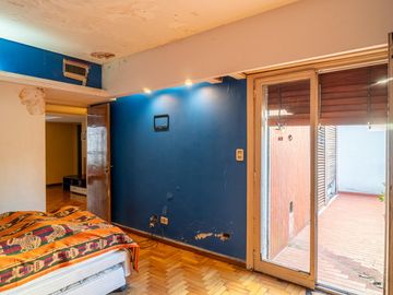 Casa de 5 Ambientes con parque y pileta. Villa Urquiza
