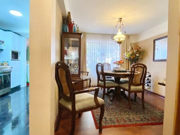 Hermosa Casa en Sector Exclusivo de La Florida