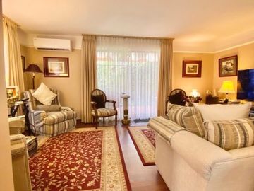 Hermosa Casa en Sector Exclusivo de La Florida