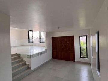 CASA EN VENTA COL. UNIDAD NACIONAL CD MADERO,TAMP