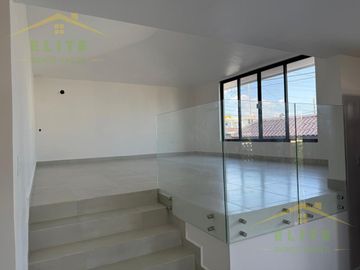 CASA EN VENTA COL. UNIDAD NACIONAL CD MADERO,TAMP