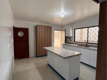 CASA EN VENTA COL. UNIDAD NACIONAL CD MADERO,TAMP