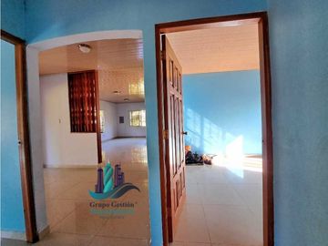 VENDO CASA TRES HABITACIONES Y EN LOTE DE MIL METROS BUGABA