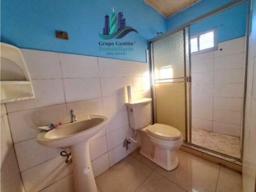 VENDO CASA TRES HABITACIONES Y EN LOTE DE MIL METROS BUGABA