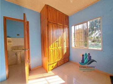 VENDO CASA TRES HABITACIONES Y EN LOTE DE MIL METROS BUGABA
