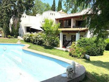 Casa en venta en LO BARNECHEA