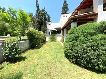 Casa en venta en LO BARNECHEA