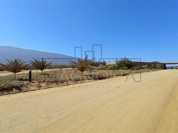 Parcela en Venta en Condominio Agua Dulce, cercano a Huentelauquen.