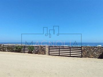 Parcela en Venta en Condominio Agua Dulce, cercano a Huentelauquen.