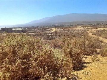 Terreno Construccion  en Venta en Condominio Agua Dulce, cercano a Huentelauquen.