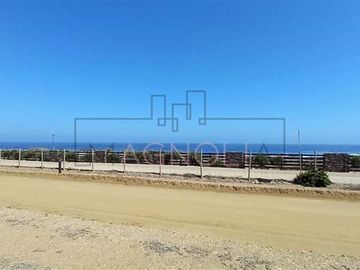 Terreno Construccion  en Venta en Condominio Agua Dulce, cercano a Huentelauquen.