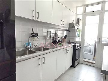 Departamento en Venta en A 2 cuadras Av, Borgoño