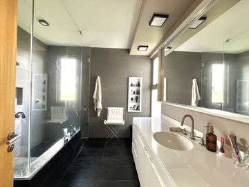 Venta de casa en Prado del Lago, La Escondida