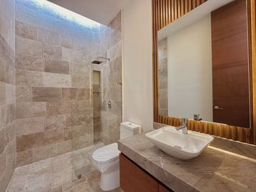 CASA VENTA MÉRIDA, DIVINA, UNA PLANTA, SUPER EQUIPADA, 4 RECÁMARAS, PRANA DZITYÁ