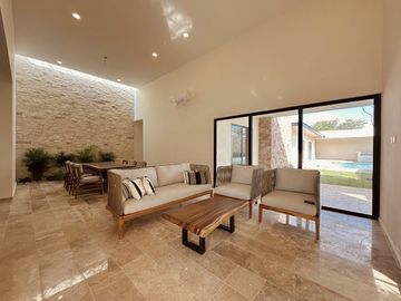 CASA VENTA MÉRIDA, DIVINA, UNA PLANTA, SUPER EQUIPADA, 4 RECÁMARAS, PRANA DZITYÁ