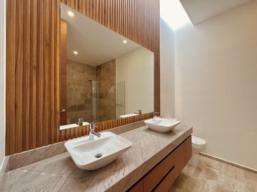 CASA VENTA MÉRIDA, DIVINA, UNA PLANTA, SUPER EQUIPADA, 4 RECÁMARAS, PRANA DZITYÁ