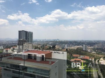 Departamento con terraza en venta y renta Avivia Bosque Real