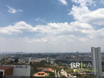 Departamento con terraza en venta y renta Avivia Bosque Real