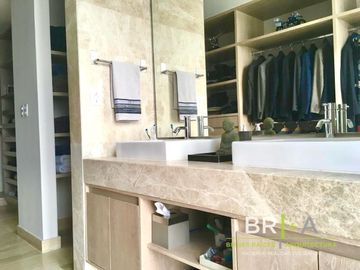 Departamento con terraza en venta y renta Avivia Bosque Real