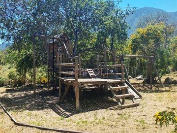Casa en Venta en CONDOMINIO ALTOS DE OLMUE