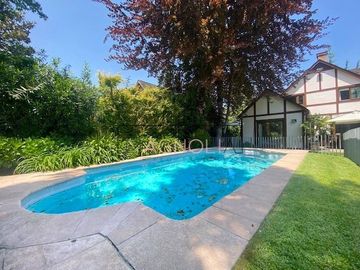 Casa en Venta en Club de Golf La Dehesa/Colegio el Huinganal
