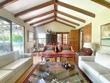 Casa en Venta en Club de Golf La Dehesa/Colegio el Huinganal