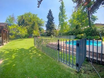 Casa en Venta en Club de Golf La Dehesa/Colegio el Huinganal