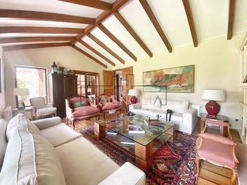 Casa en Venta en Club de Golf La Dehesa/Colegio el Huinganal