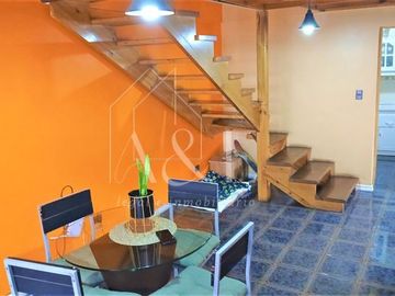 Casa en Venta en Entre Av. José Joaquín Pérez con Av. La Estrella