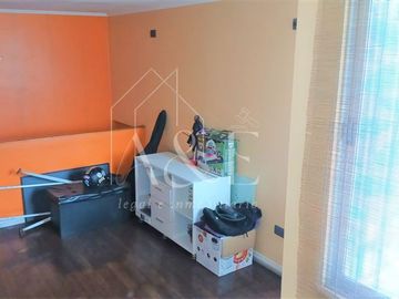 Casa en Venta en Entre Av. José Joaquín Pérez con Av. La Estrella