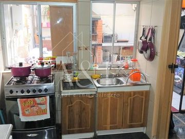 Casa en Venta en Entre Av. José Joaquín Pérez con Av. La Estrella