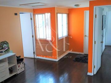 Casa en Venta en Entre Av. José Joaquín Pérez con Av. La Estrella