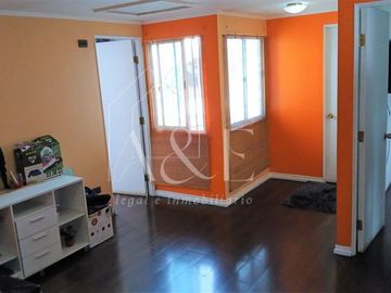 Casa en Venta en Entre Av. José Joaquín Pérez con Av. La Estrella