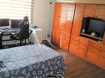 Casa en Venta en Entre Av. José Joaquín Pérez con Av. La Estrella