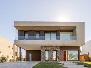 VENTA, CASA A ESTRENAR, GREENVILLE POLO & RESORT