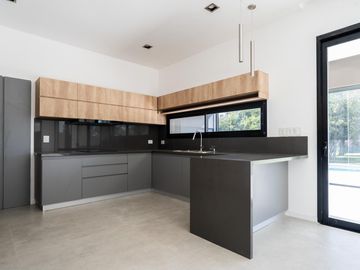 VENTA, CASA A ESTRENAR, GREENVILLE POLO & RESORT