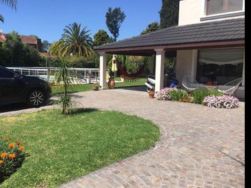Casa a la venta en Banco Provincia Country Club