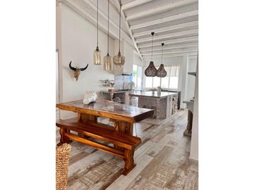 Venta de Hermosa Casa Campestre La Tebaida