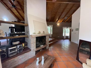 Casa en Venta Club de Campo los Quinchos - APTO CREDITO