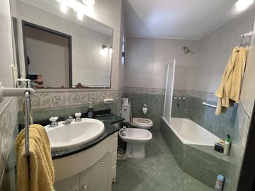 Casa en Venta Club de Campo los Quinchos - APTO CREDITO