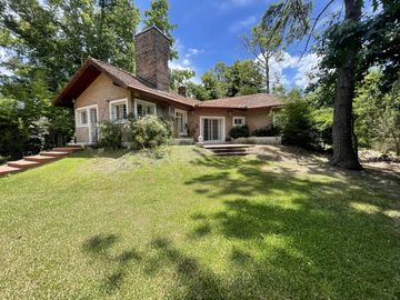 Casa en Venta Club de Campo los Quinchos - APTO CREDITO