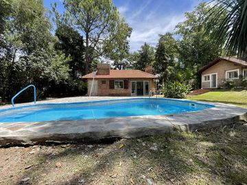 Casa en Venta Club de Campo los Quinchos - APTO CREDITO