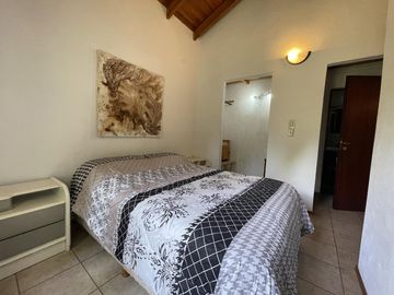 Casa en Venta Club de Campo los Quinchos - APTO CREDITO