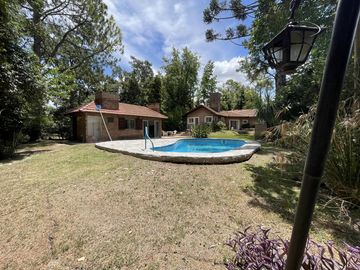 Casa en Venta Club de Campo los Quinchos - APTO CREDITO