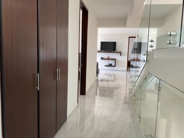 Casa en venta en Atlixco, a unos metros de la Aldea con alberca y 4 recámaras