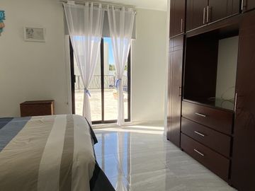 Casa en venta en Atlixco, a unos metros de la Aldea con alberca y 4 recámaras