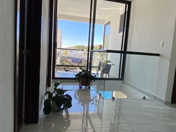 Casa en venta en Atlixco, a unos metros de la Aldea con alberca y 4 recámaras