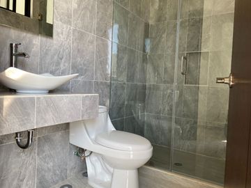 Casa en venta en Atlixco, a unos metros de la Aldea con alberca y 4 recámaras
